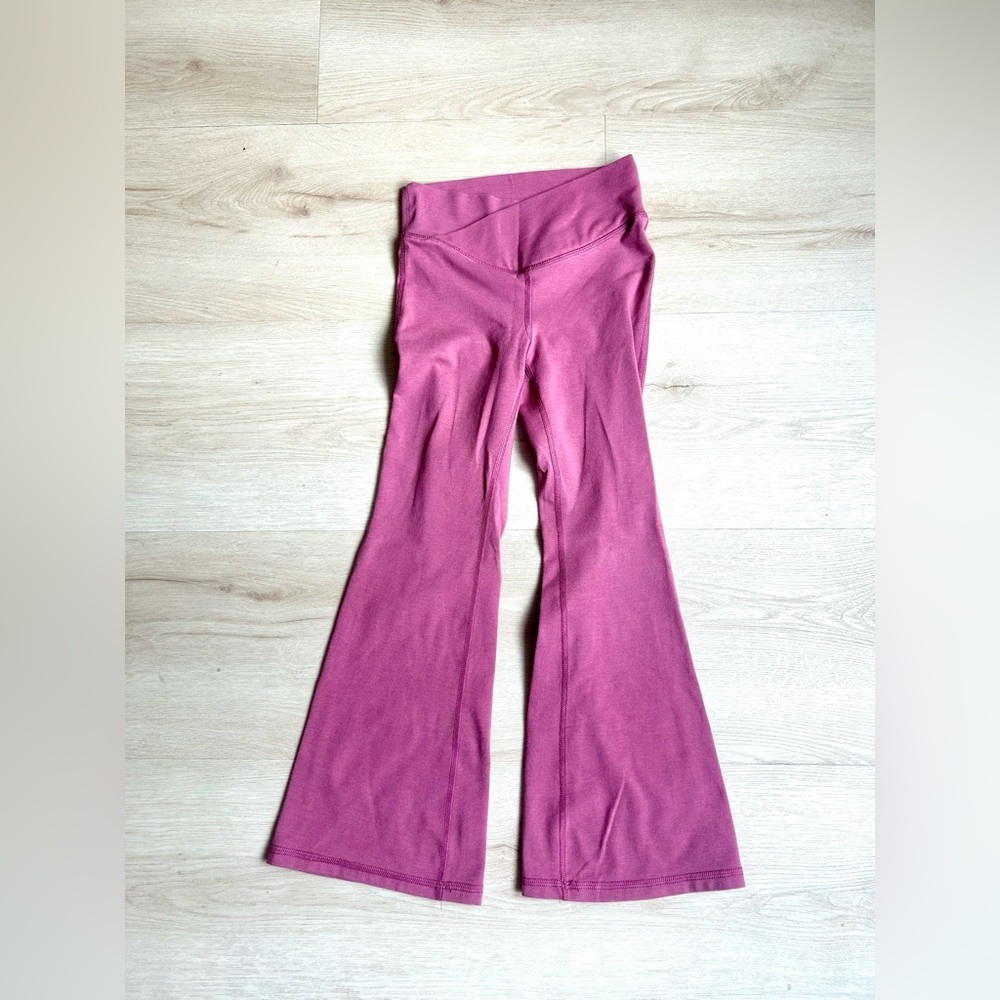 Girls High Rise Crossover Flare Leggings S(6/7)
